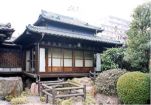 川口市母子福祉センター(旧鋳物問屋鍋平別邸)離れ